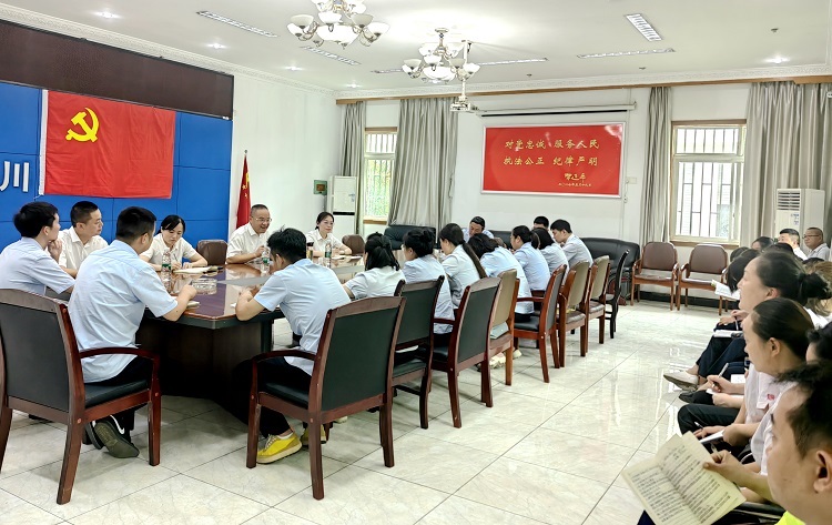 6.20瀘州管理處黨支部赴基層站點(diǎn)開展調(diào)研暨“七一”主題黨日活動.jpg